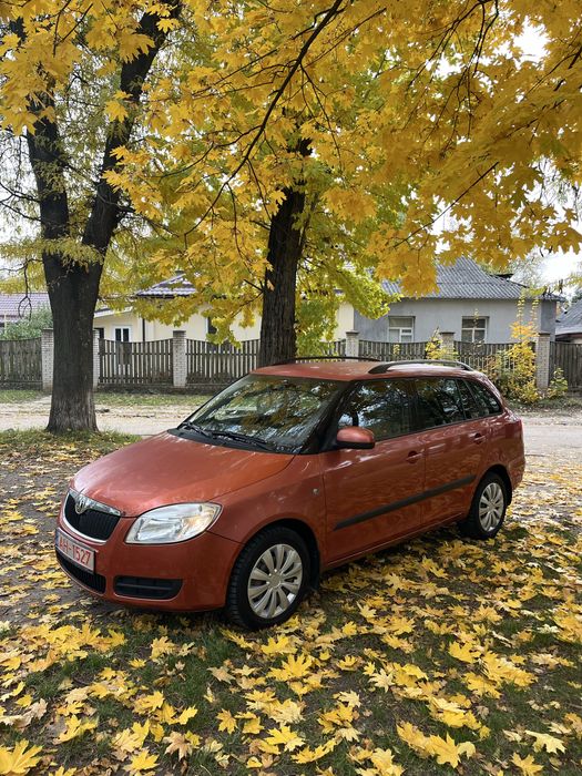 Шкода Фабія 2009 рік 1.6 бензин
