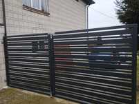 Brama nowoczesna , przesla , przesuwna, balustrady