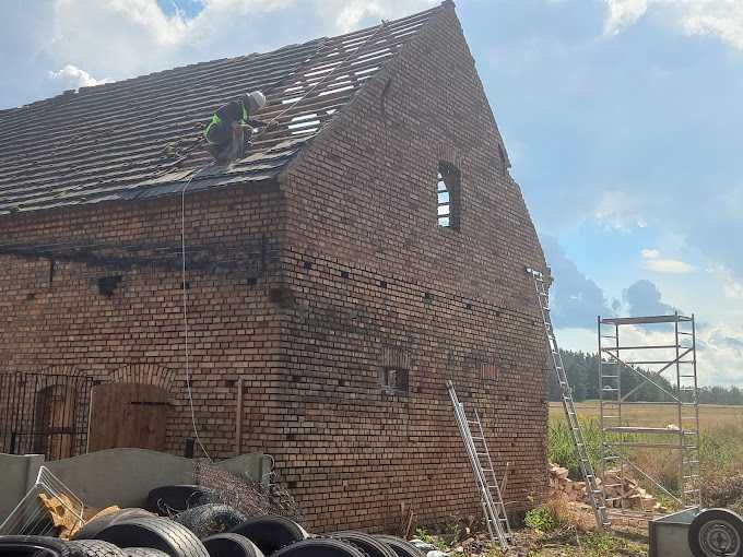 Rozbiórki budynków z cegły za materiał cegła rozbiórka wyburzenia dom