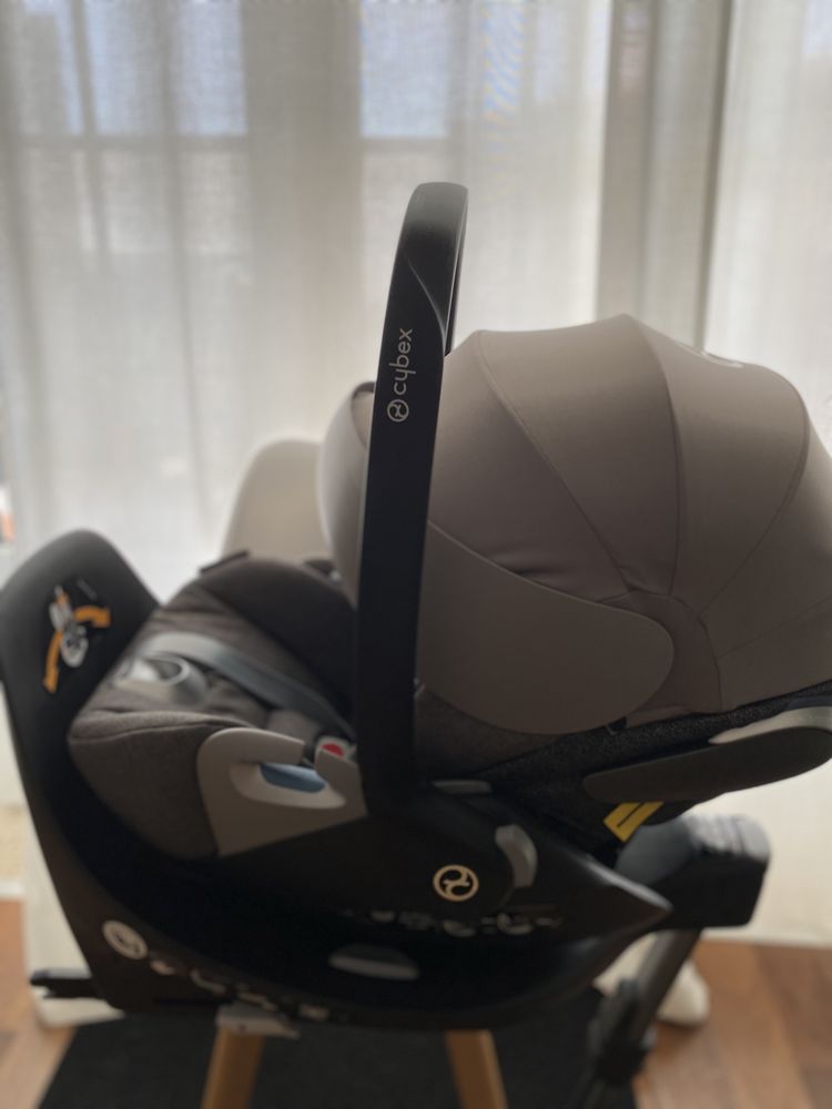 Cybex Cloud Z i-Size Plus + Balios S Lux Silver + Base isofix