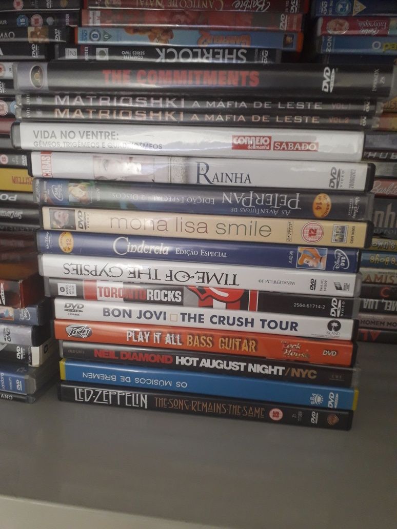 Set de dvd filmes e outros