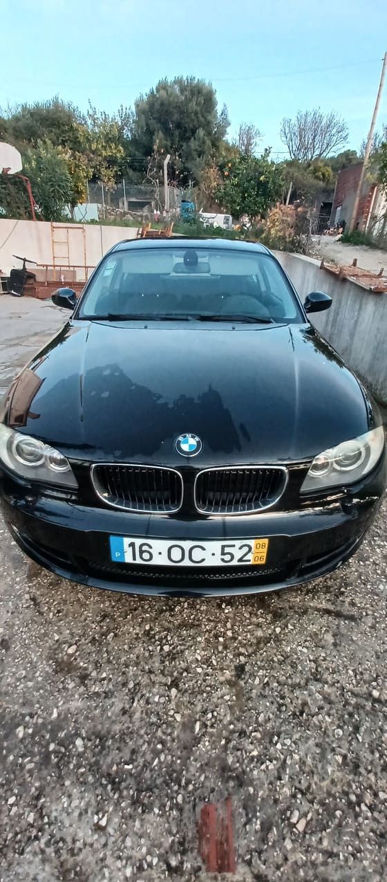 Boas vendo BMW  120 D  2000 a gazol