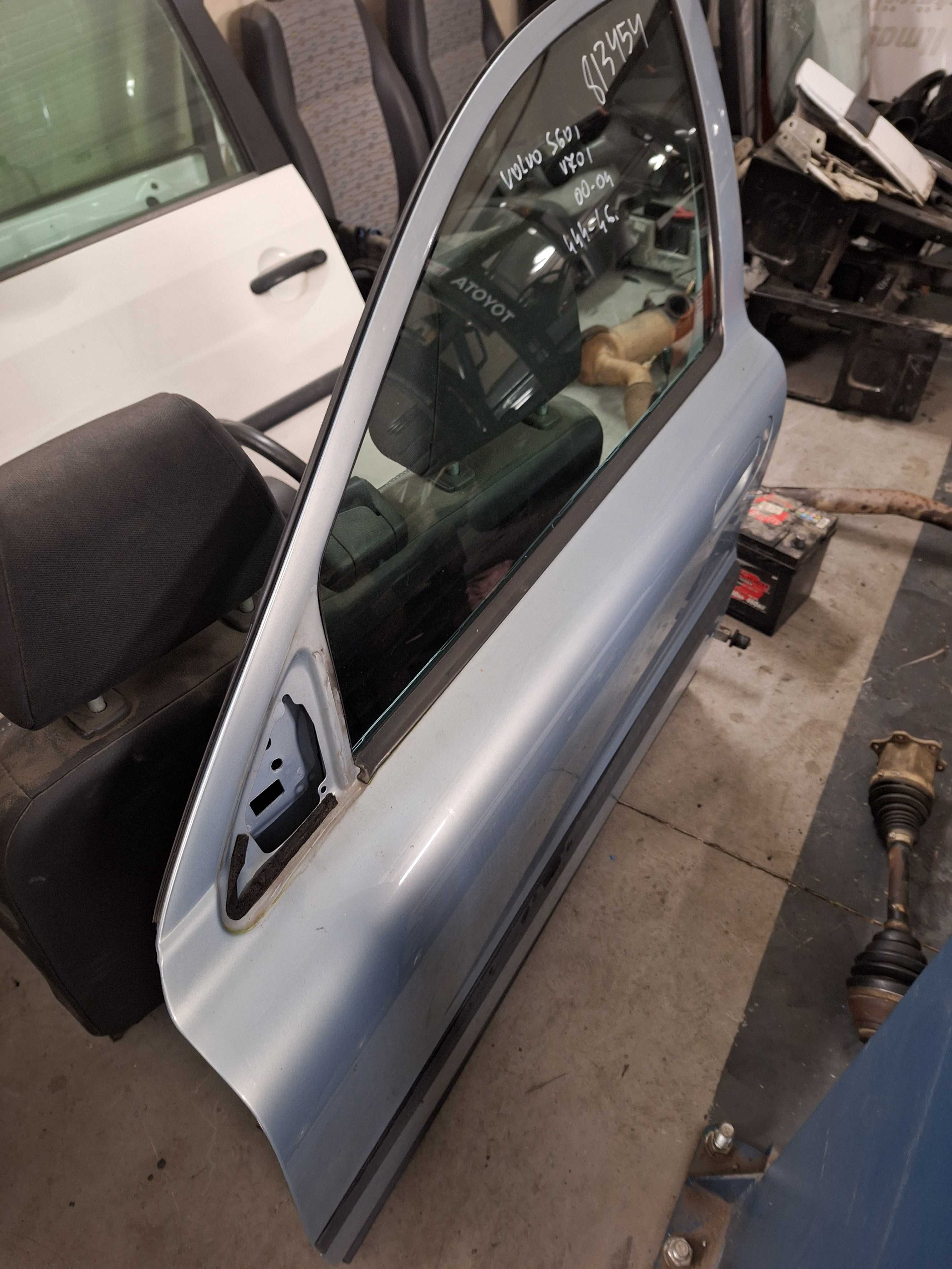 drzwi lewe przód volvo s60 v70 00-04r 444-46