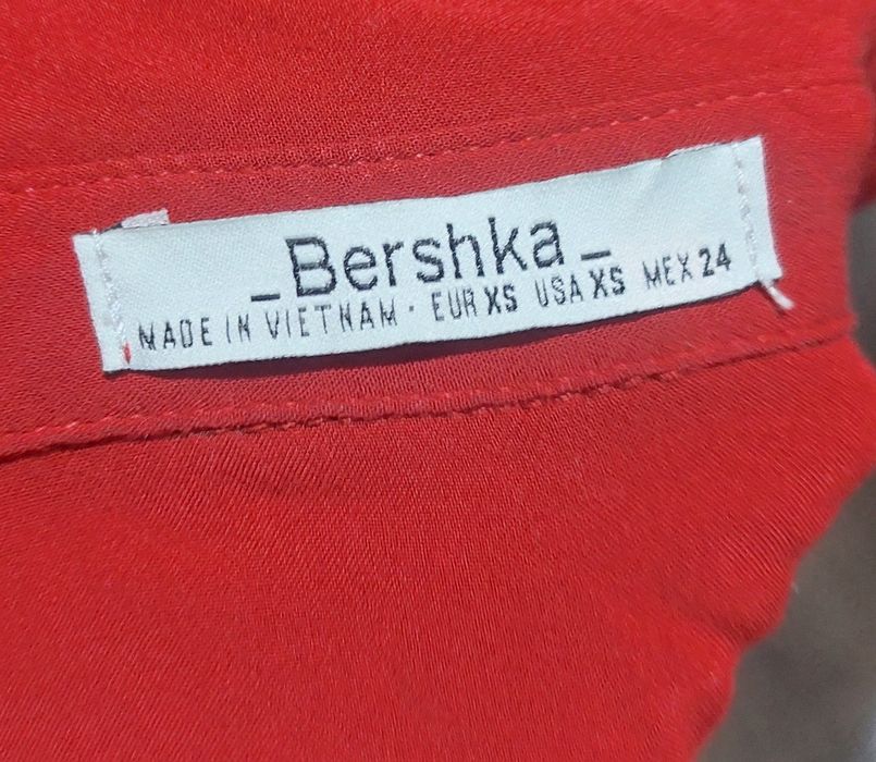 Блуза жіноча Bershka розмір XS-S