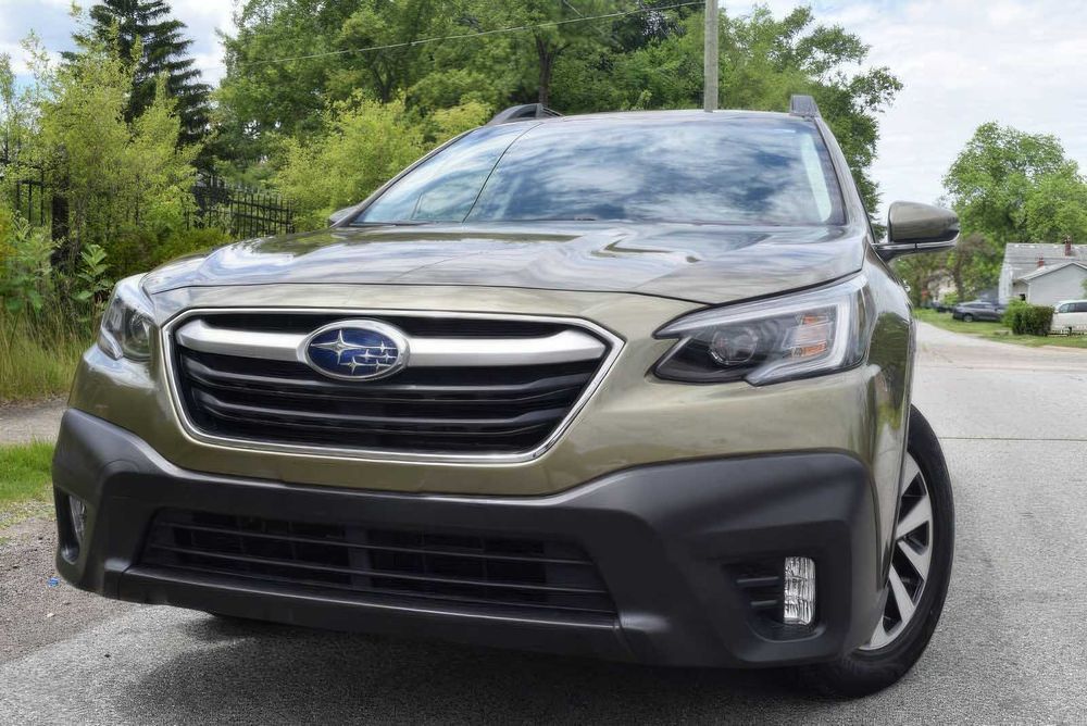 Subaru Outback Premium      2021