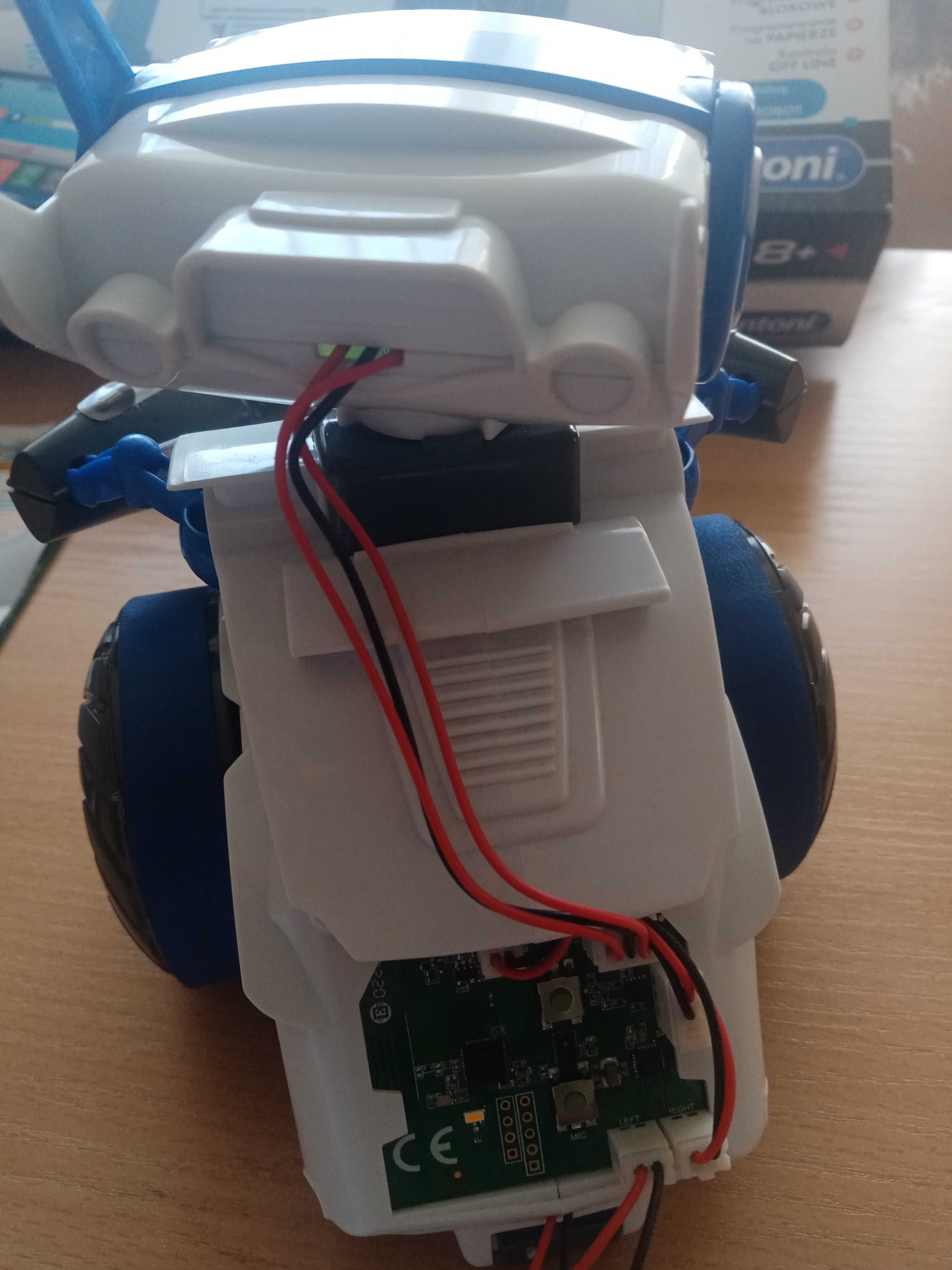 Clementoni "Cyber talk robot"