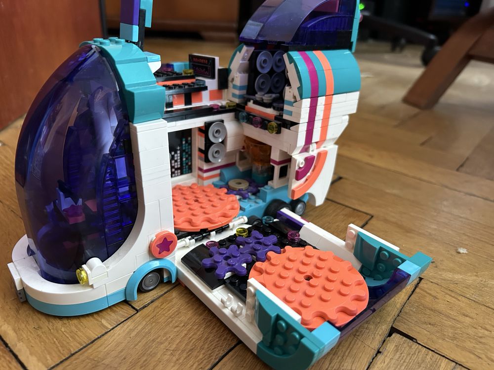 Lego movie disco bus 70828