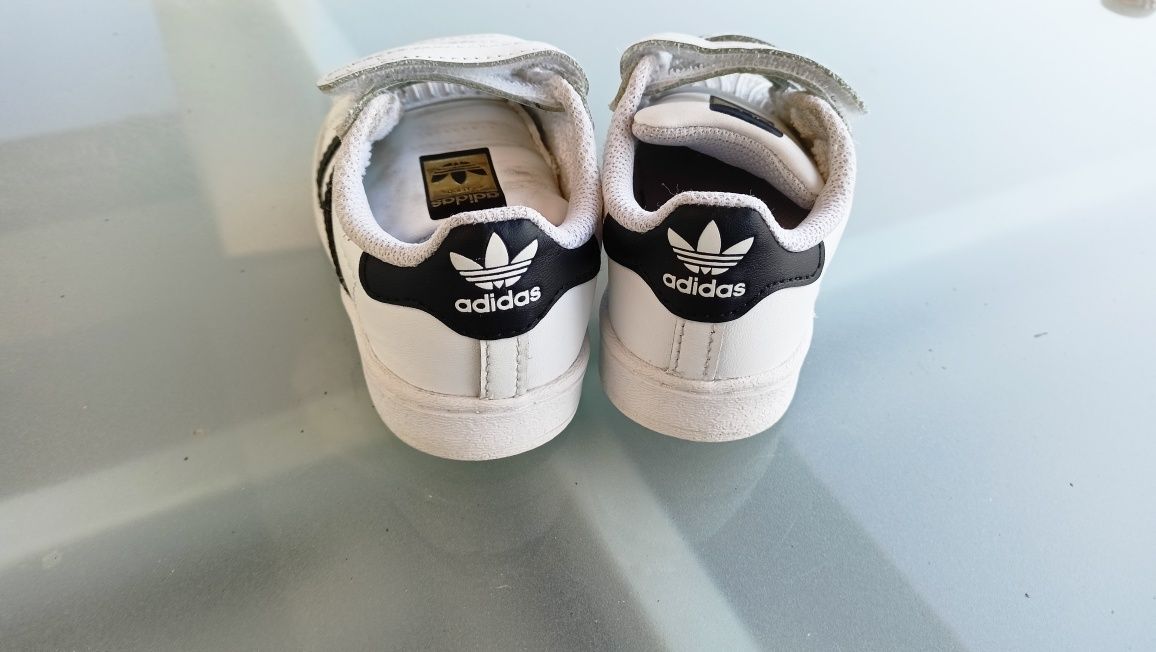 Buty dziecięce Adidas superstar 22