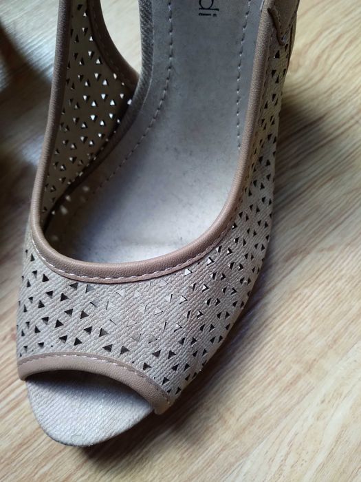 Buty T.Taccardi, rozmiar 37