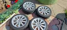 Продам комплект литых дисков Platin R18 5x114.3 с резиной 225/45 R18