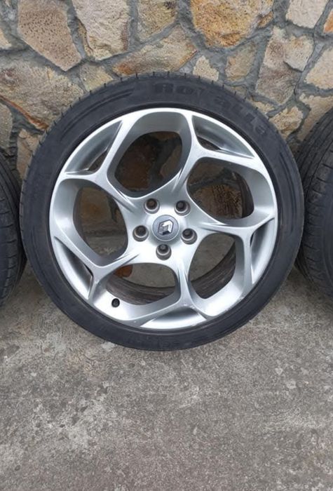Диски R18 GT з шинами Renault Megane, Scenic