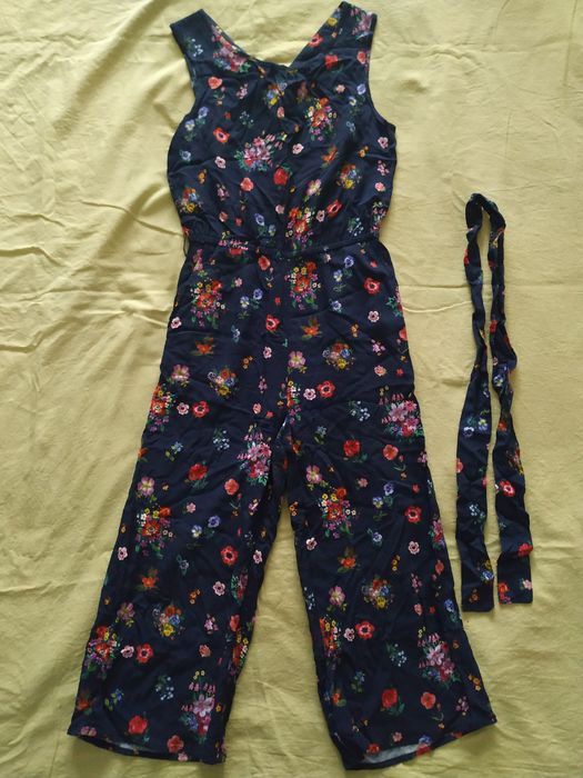 Комбінезон на дівчинку