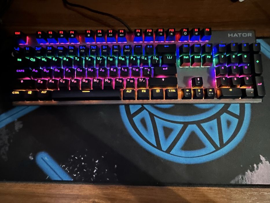 Hator Starfall Rainbow Red