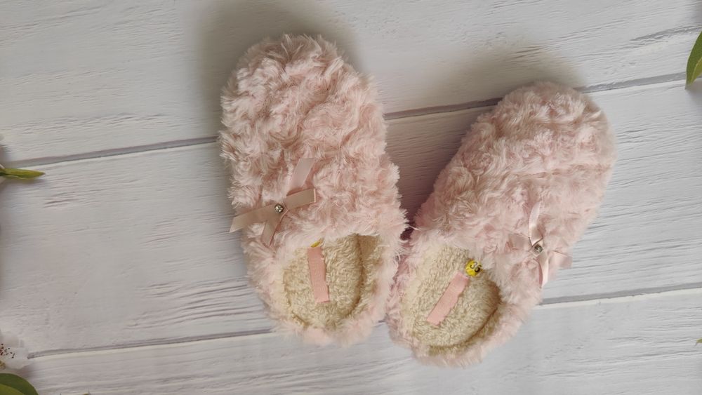 Новые женские тапочки Gemelli и домашние сапожки