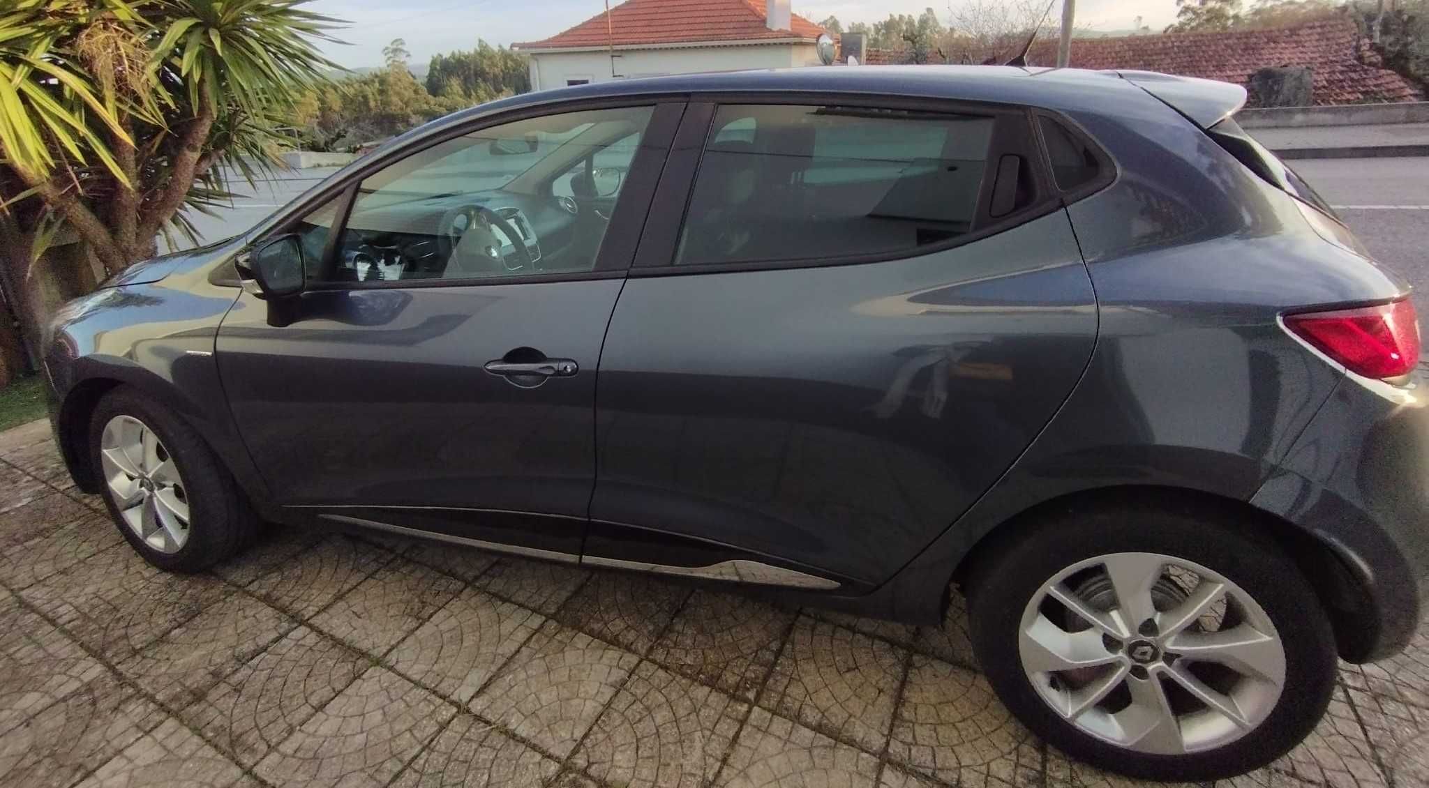 Vendo Renault Clio 1.5 DCI Limited em ótimo estado