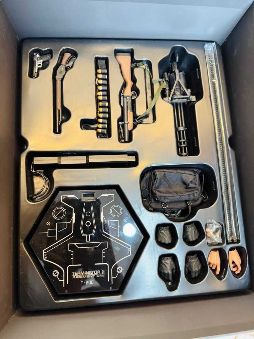 Figura Hot toys Terminator 2  DX10