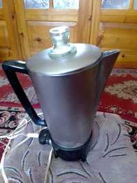 Bardzo ładny czajnik elektryczny do parzenia herbaty ziół