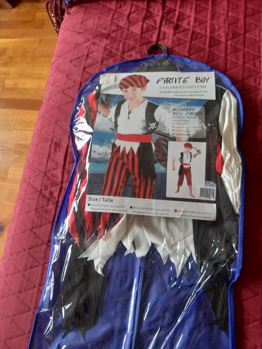 2 fatos mascara Carnaval