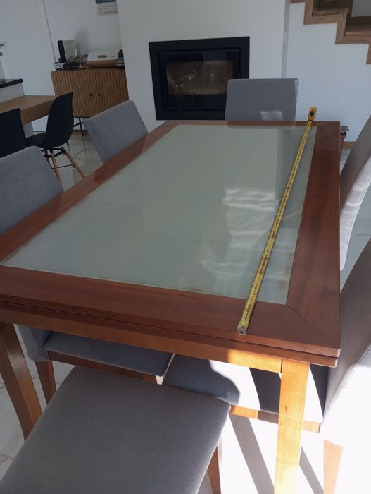 Mesa extensível em cerejeira