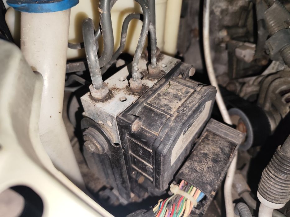 Toyota Avensis T25 1.8 / 2.0 VVt-i pompa hamulcowa ABS 0265.225.319