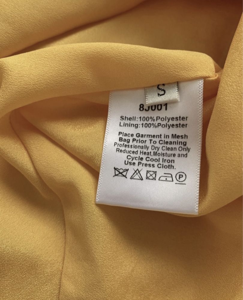 кружевное,яркое платье Gucci