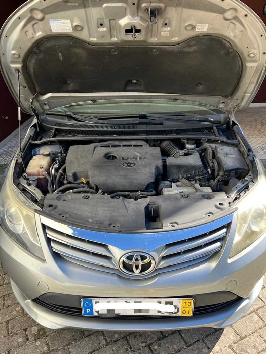 Toyota Avensis SW 2.0D LUXURY + NAVI 2013