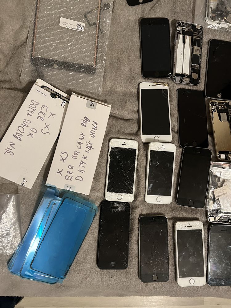 Duży mega zestaw części do iphone korpusy płyty główne ekrany telefony