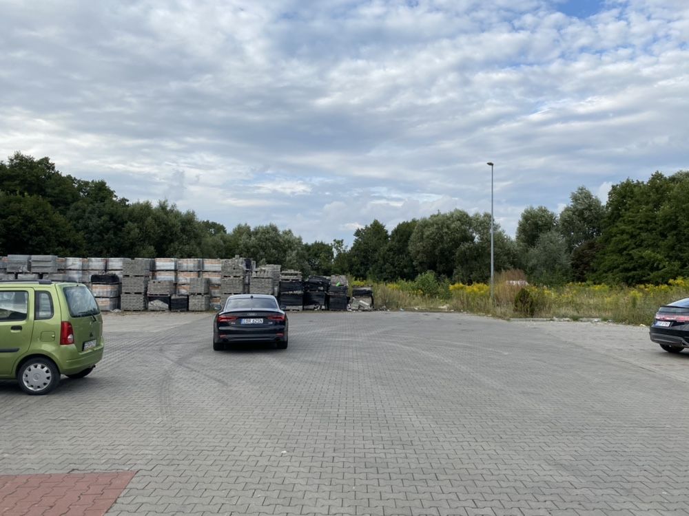 Wynajmę plac obok biedronki 10mkw do 2000 mkw. Pod myjnie lub handel