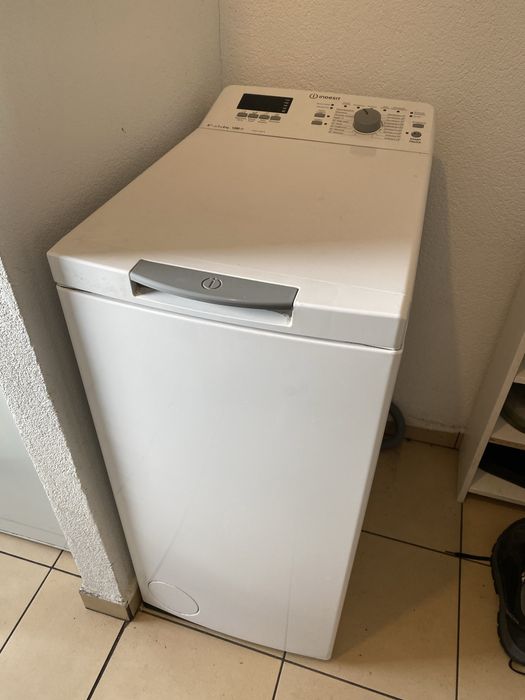 Pralka Indesit 6kg ladowana z góry