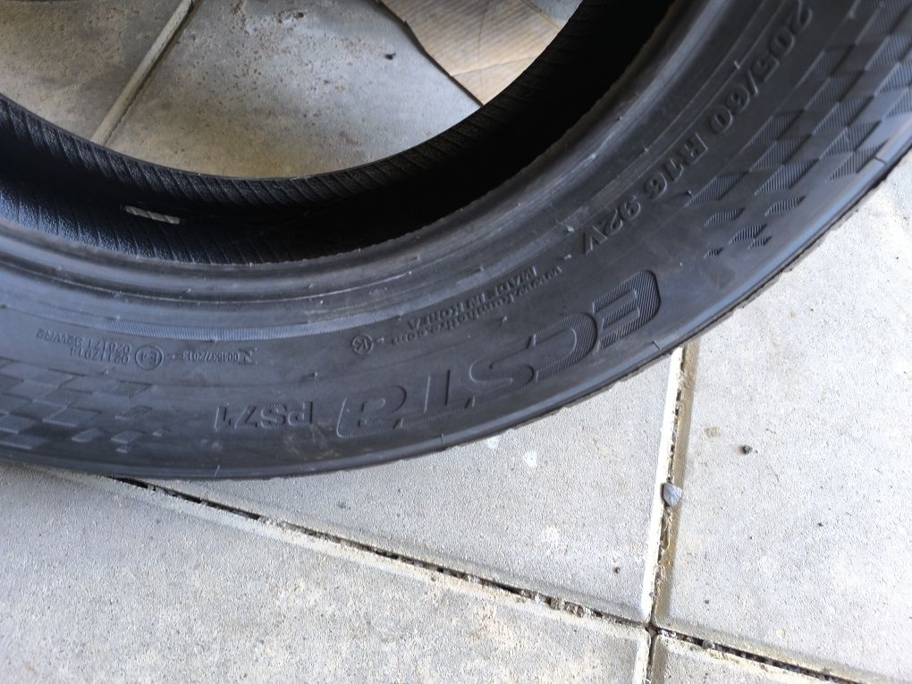205/60/16 kumho 2023 rok.nowe, cena za 4 sztuki