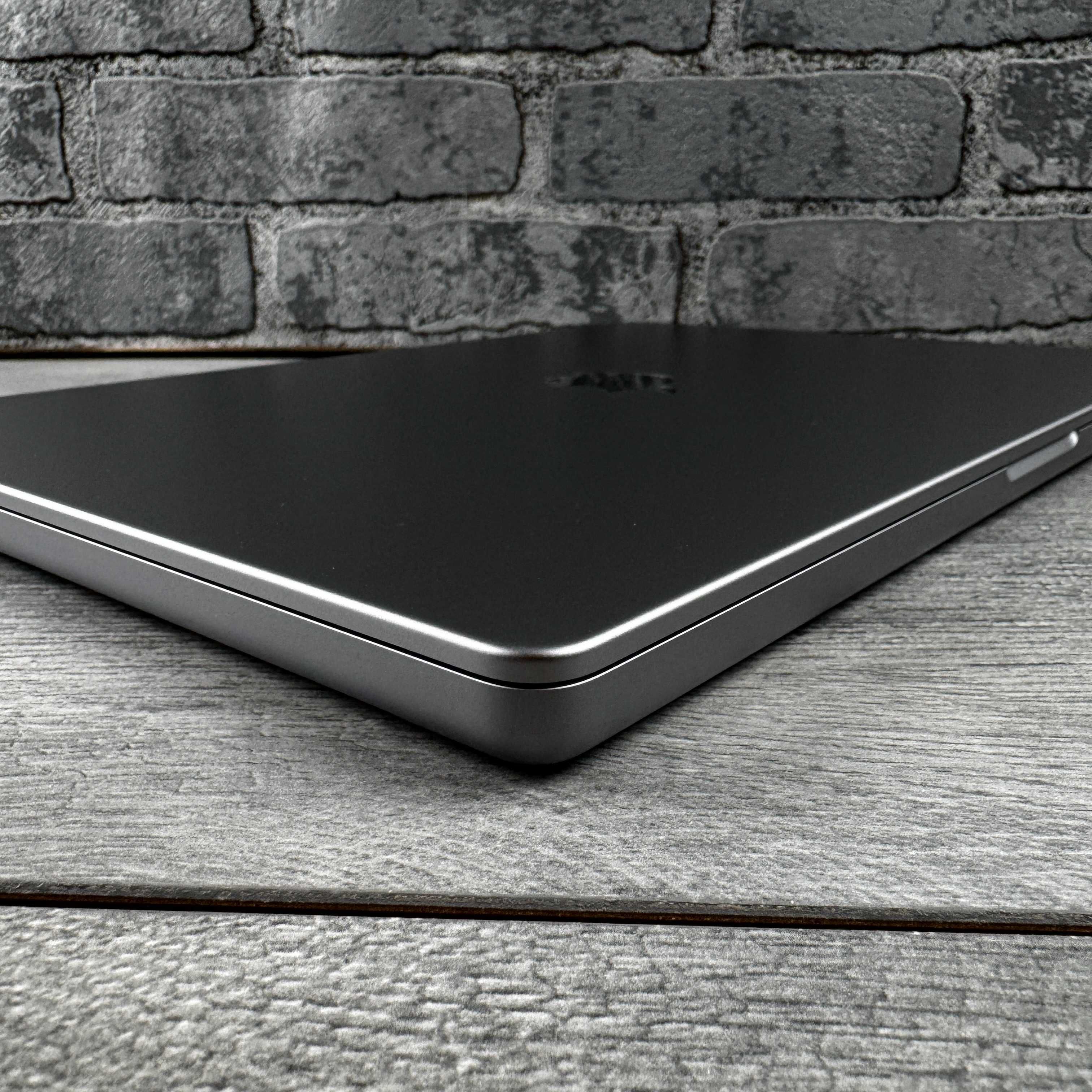 Ноутбук Apple MacBook Pro 16 2021 M1 Pro | 16Gb|512Gb SSD| 16 GPU