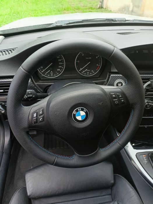BMW E91 2012r 2.0d 220km