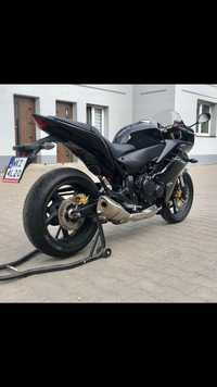 Honda  CBR 600 cm3