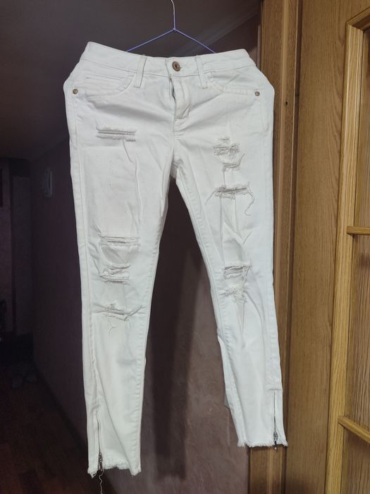 Джинси на дівчинку 140