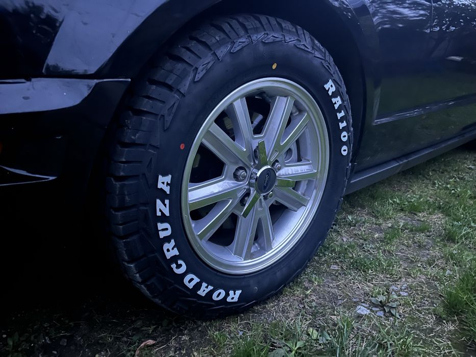 Продам Ford Mustang 4.0