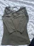 Obcisła koszulka xs khaki