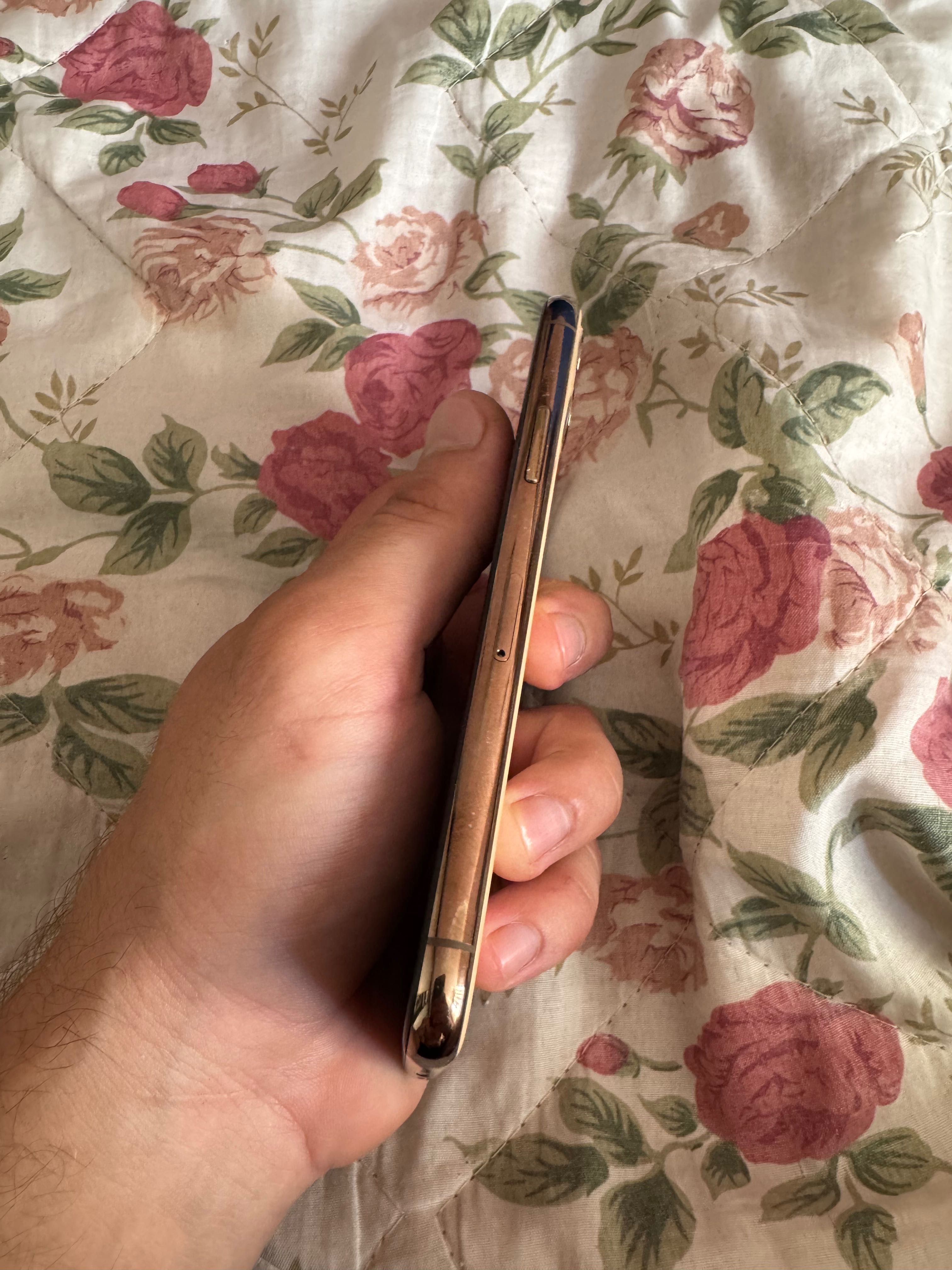 Продам iphone 11 pro