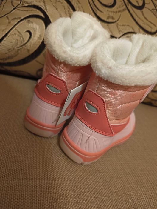 Nowe śniegowce r. 30 dl. 19,5 cm