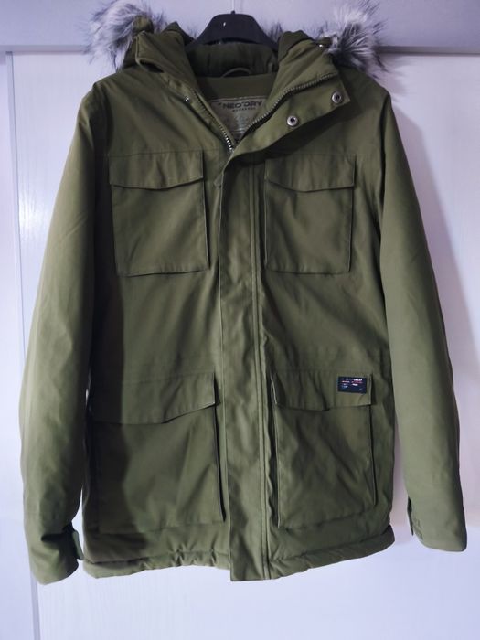 Kurtka zimowa 4f chłopiec 158 kaptur futerko