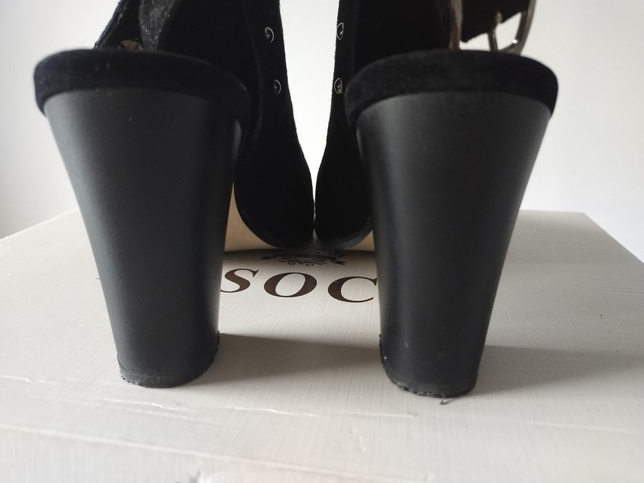 Lasocki buty na obcasie półbuty