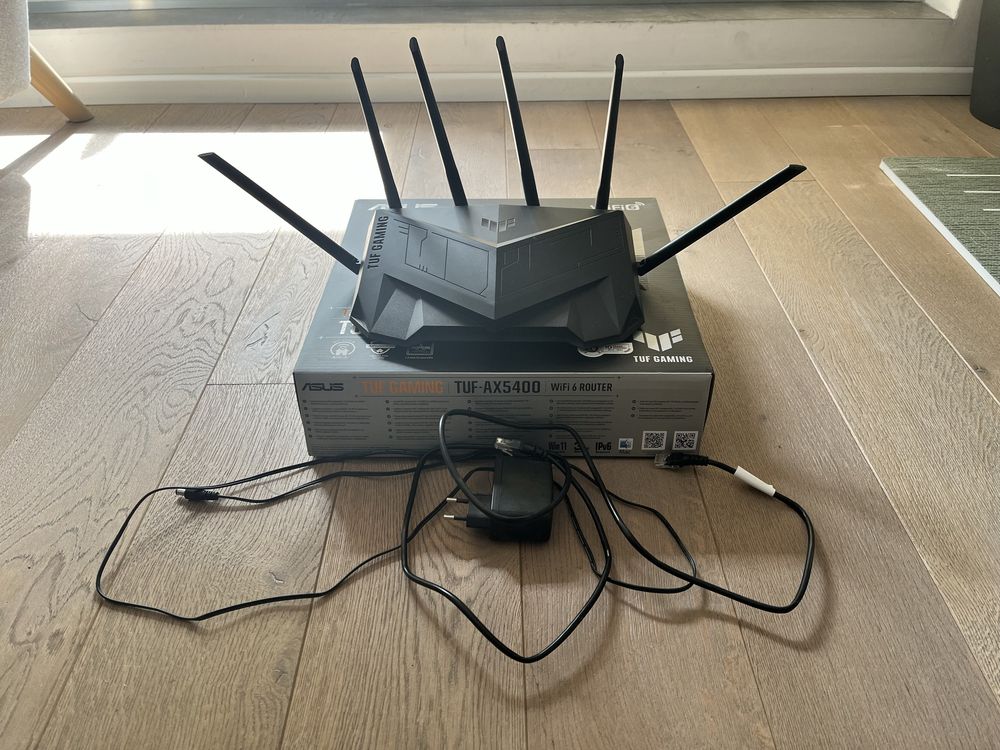 Router Wi-Fi TUF-AX5400