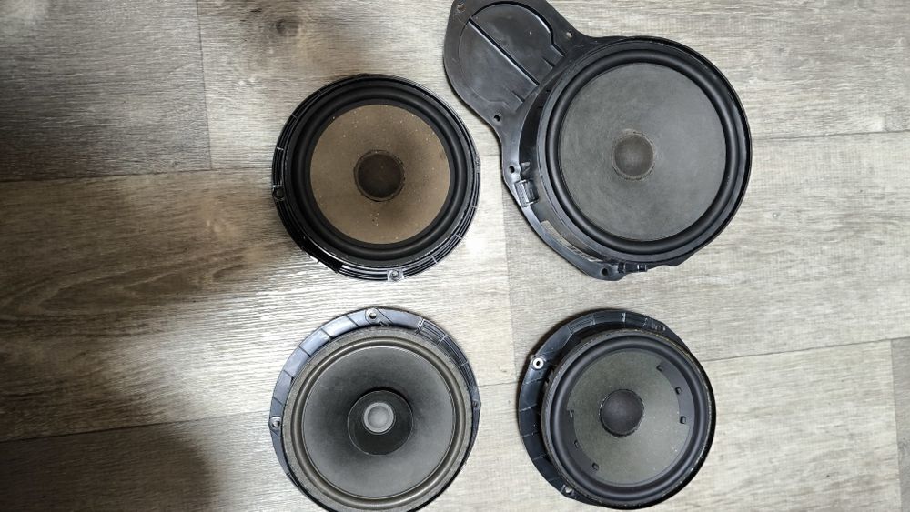 Штатные динамики VW CC Passat b5 b6 b7 Jetta