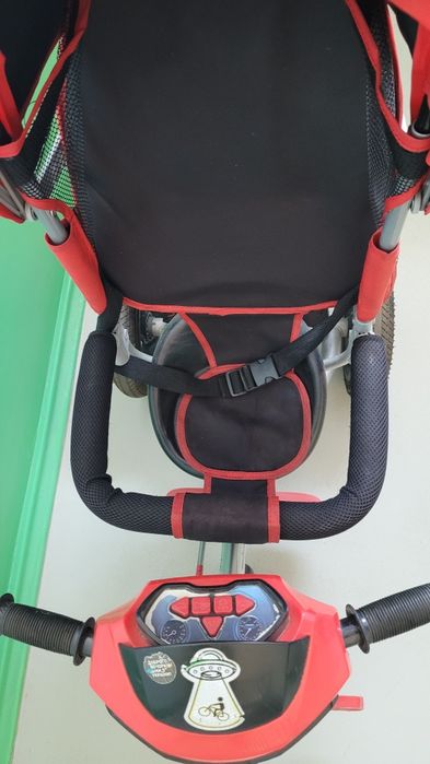 Трьохколісний велосипед-коляска Lamborghini