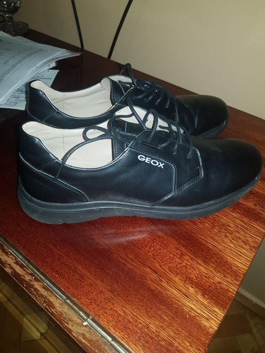 Мешти туфли взуття