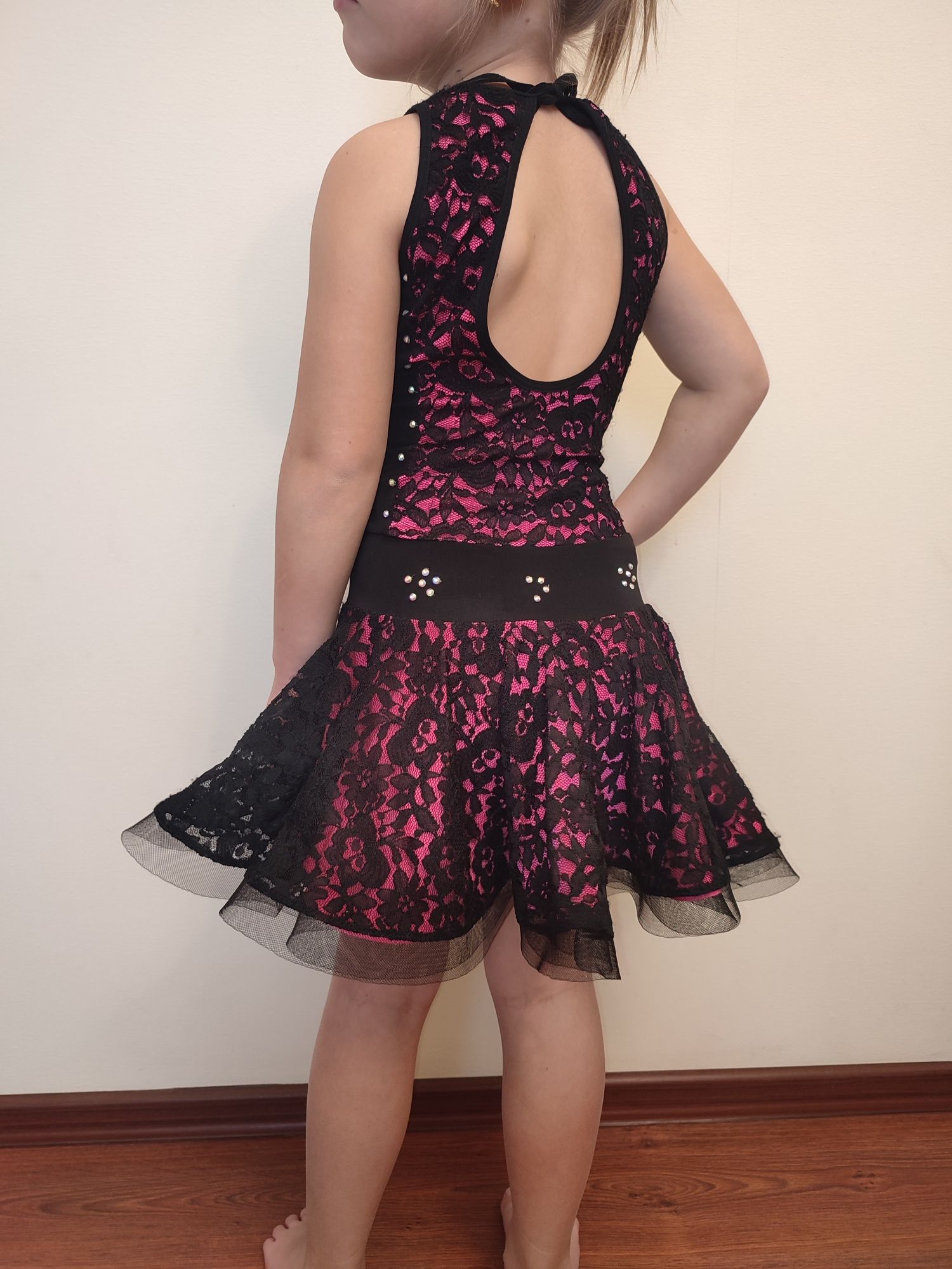 Танцевальное платье на девочку 116-123 см. Купальник платье для танцев