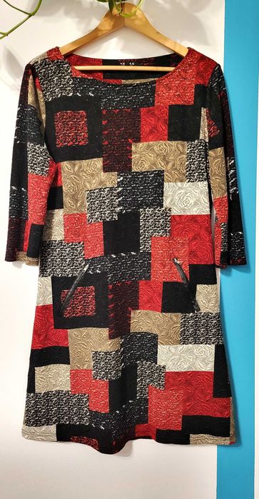 Sukienka tunika geometryczne kwadraty błyszcząca nitka rozmiar M-L