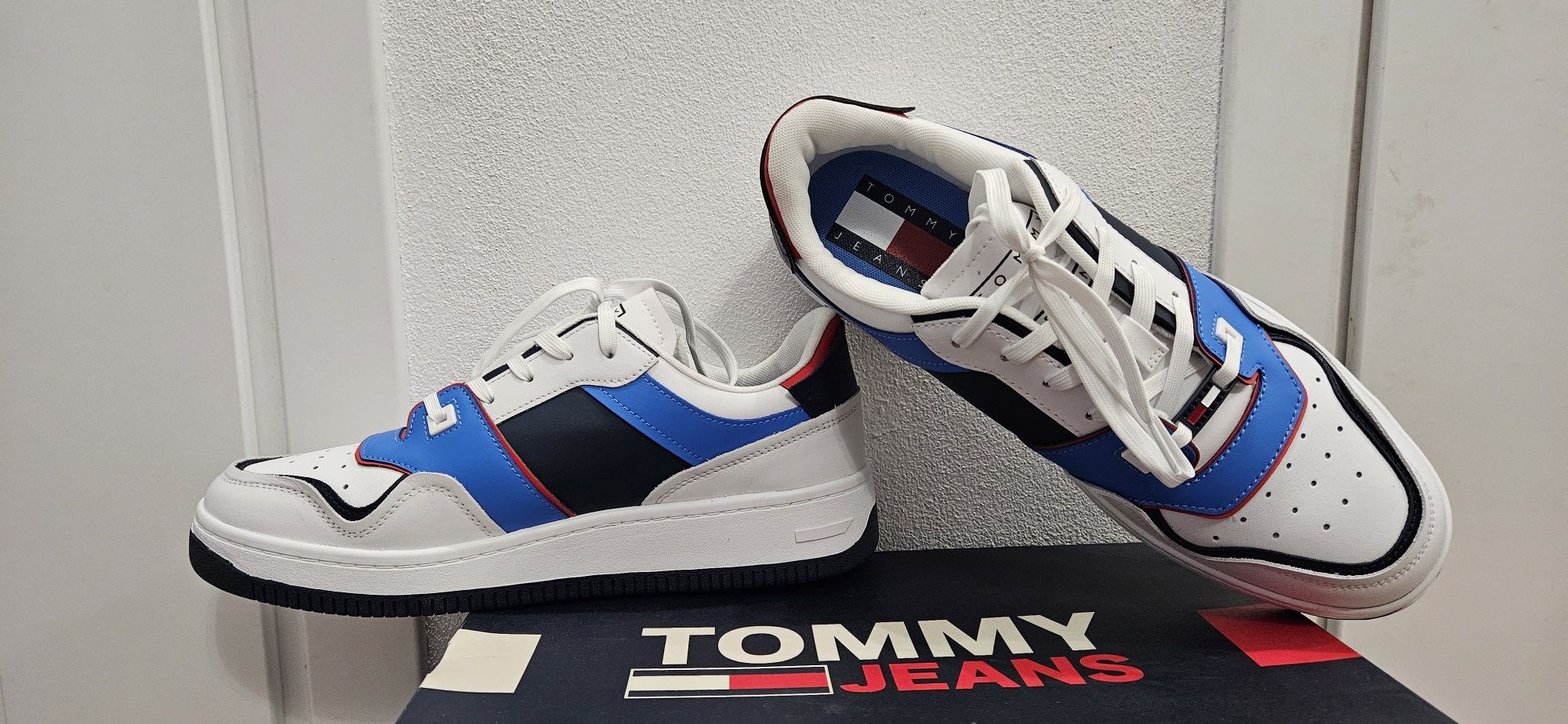 Buty sneakersy Tommy Hilfiger rozmiar 44