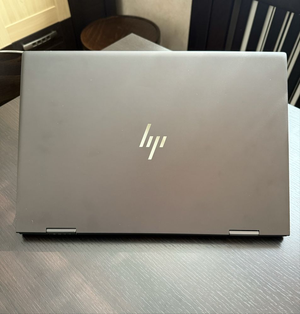 HP ENVY x360 15m-ds0011dx/ RYZEN 5 3500U/ 16GB/ 256GB SSD/ Bat.0%