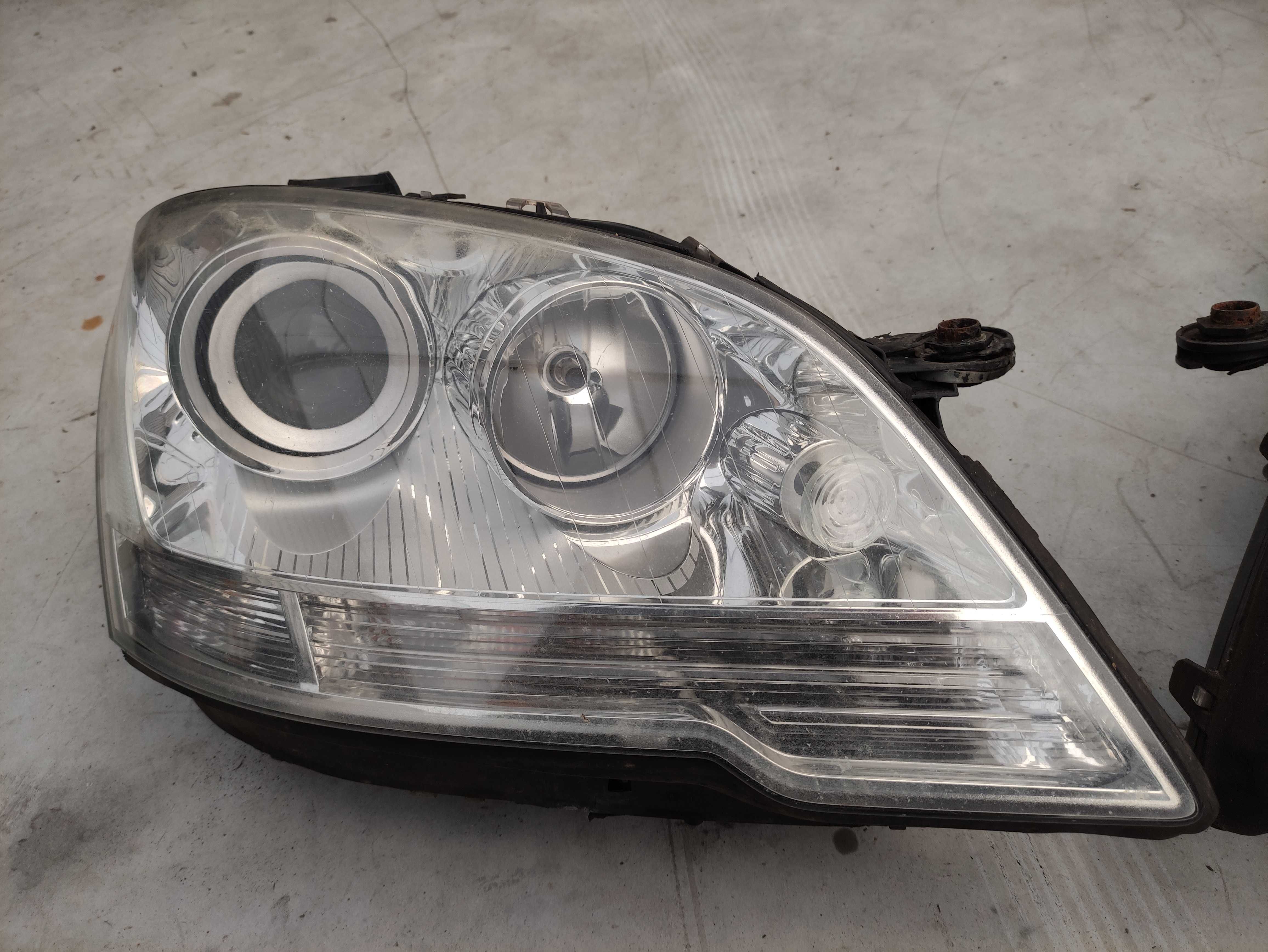 Mercedes ML W164 Lift 08- Lampa Przód Przednia Lewa Prawa Zwykła H7