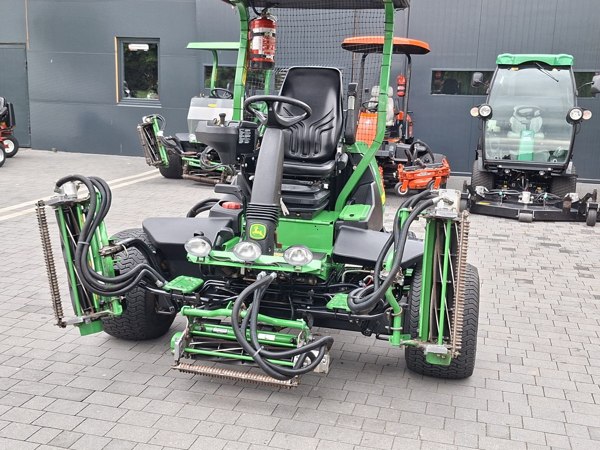 Kosiarka wrzecionowa John Deere 7500  2016 rok nie  toro kubota jacobs